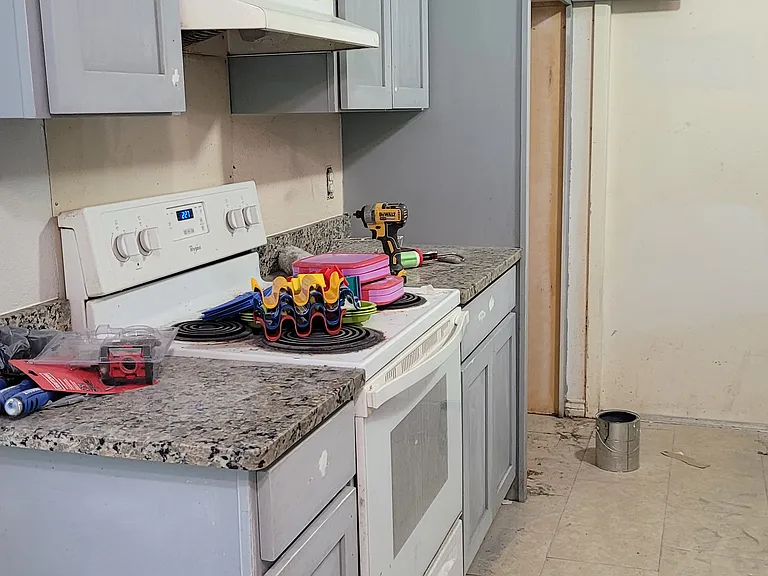 10562 Bounty Dr — Photo 6