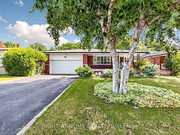 3rd image of 15 Skyridge Rd