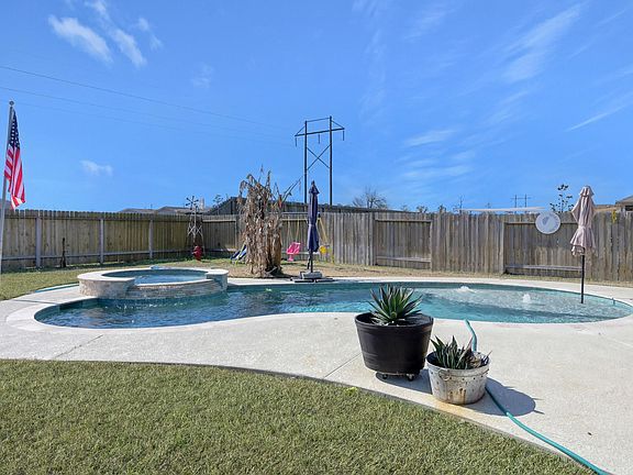 3rd image of 14148 Kamilia Rd