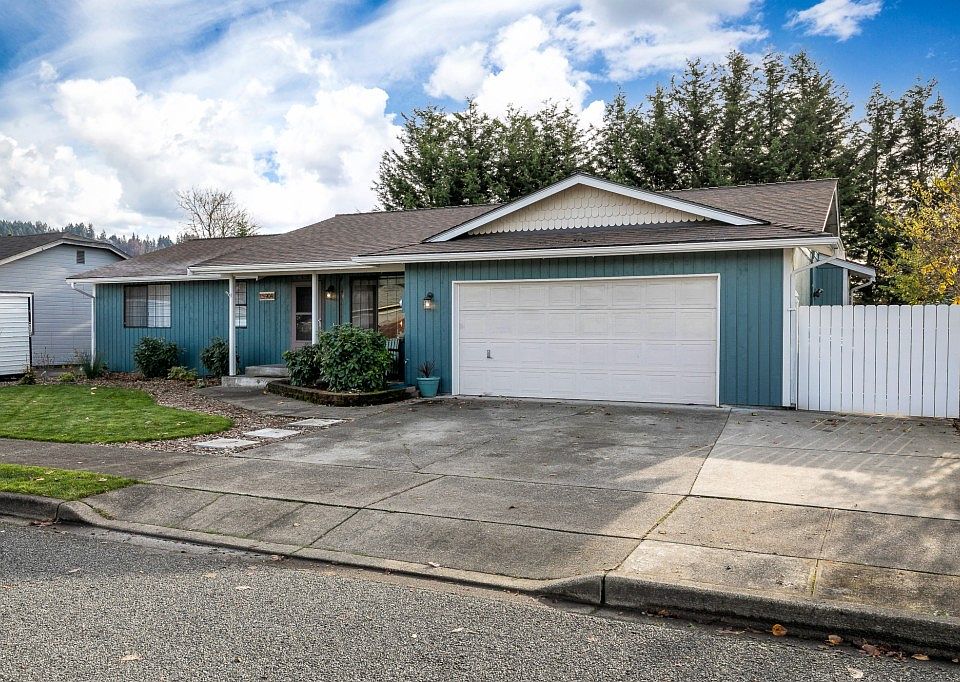 1st image of 15904 67th Street Ct E