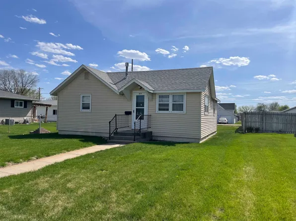 817 Jefferson St, Gothenburg, NE 69138