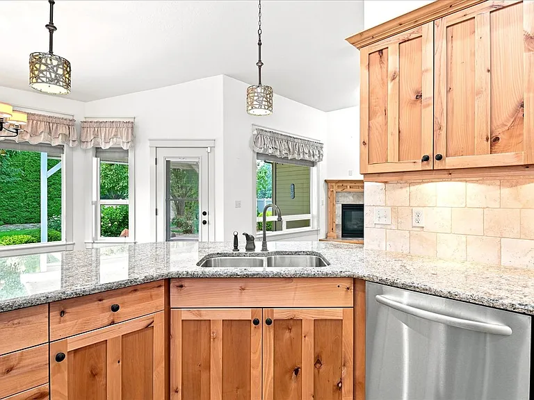 5555 N Sun Shimmer Ave — Photo 24