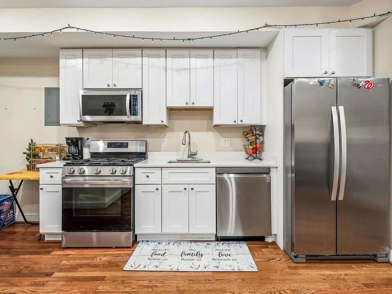 2 bed, 900 sqft, $2,200 — Photo 2