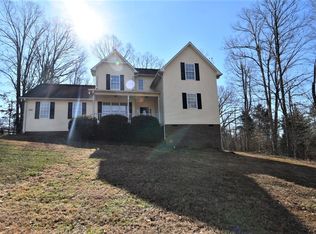 330 Christine Ln, Thomasville, NC 27360