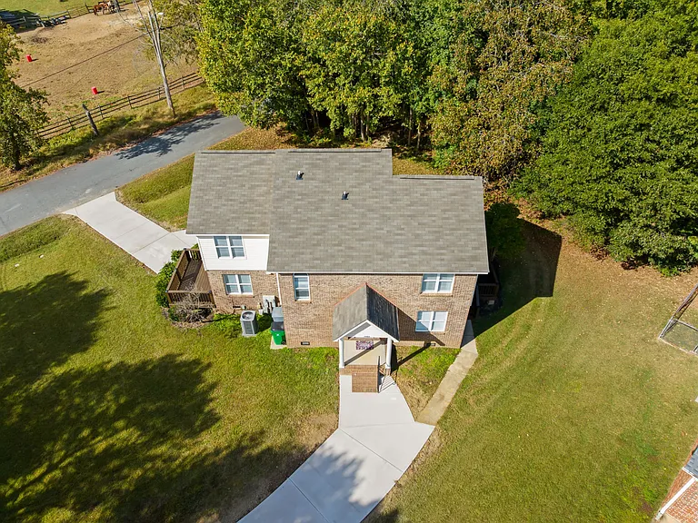 7903 Impala Ln — Photo 16
