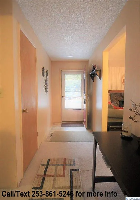 335 NW Larry St — Photo 3