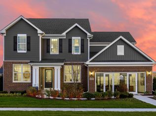 571 N Highlander Way, Addison, IL 60101