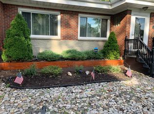 20 Woodland Ter, Cheektowaga, NY 14225