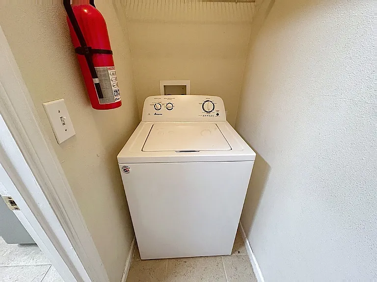 10471 Villa View Cir — Photo 10