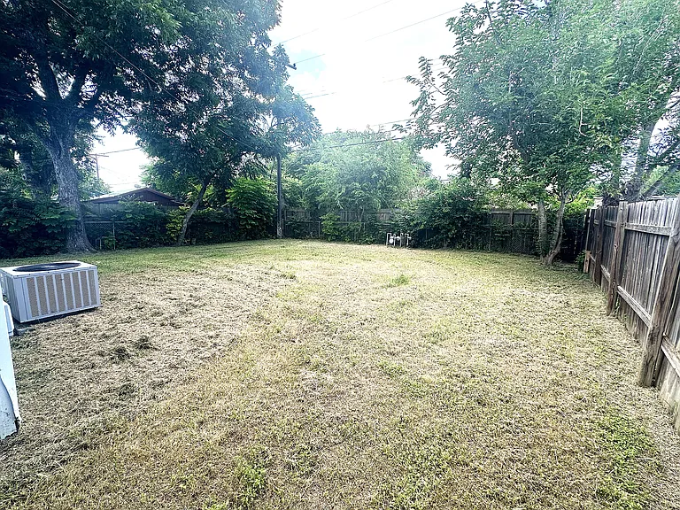 1410 E Mesquite Ln — Photo 11