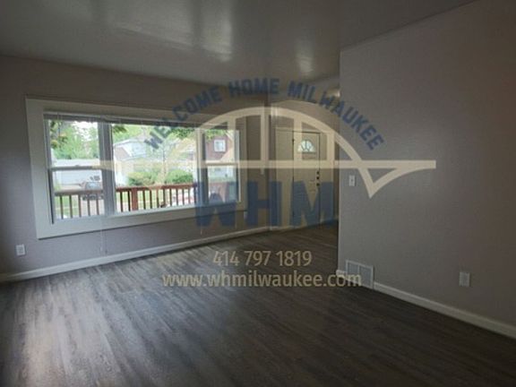 4th image of 2470 N 54th St