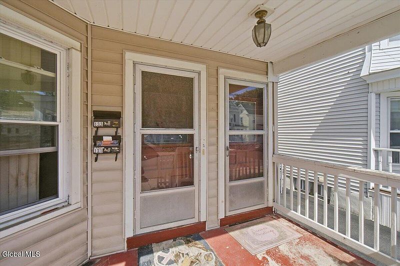 4th image of 131 Furman Street