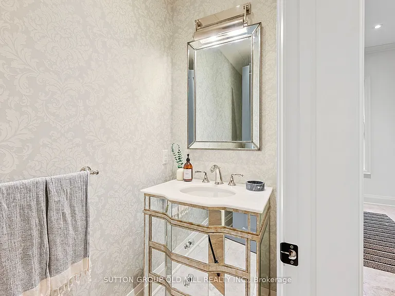 8 Cumberland Dr — Photo 28