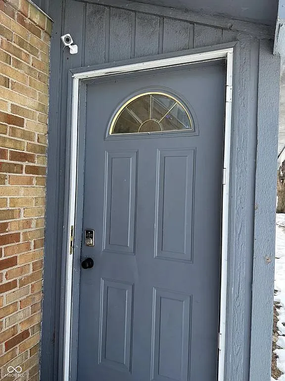 9861 Royce Dr — Photo 3