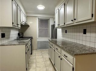 18 Brandon Rd #1, Yonkers, NY 10704