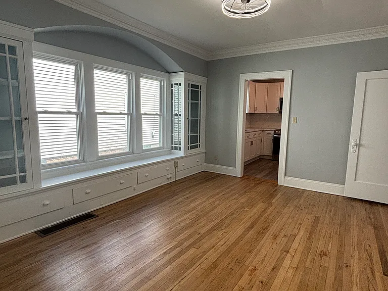 1261 Donald Ave — Photo 19