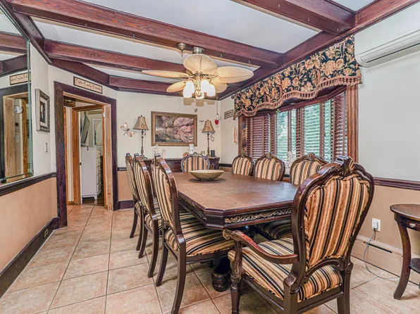 76 Whitman Avenue image 5 of 27