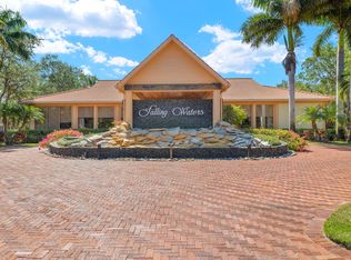 2202 Hidden Lake Dr #4, Naples, FL 34112