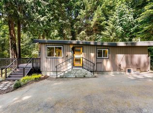 12021 Clearview Dr, Edmonds, WA 98026