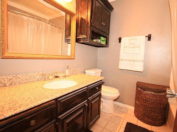 5th image of 14504 Briarcliff Dr