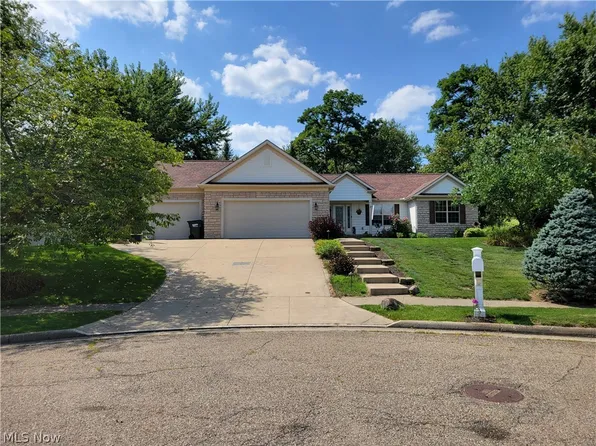 1121 Aubrey Cir, Louisville, OH 44641