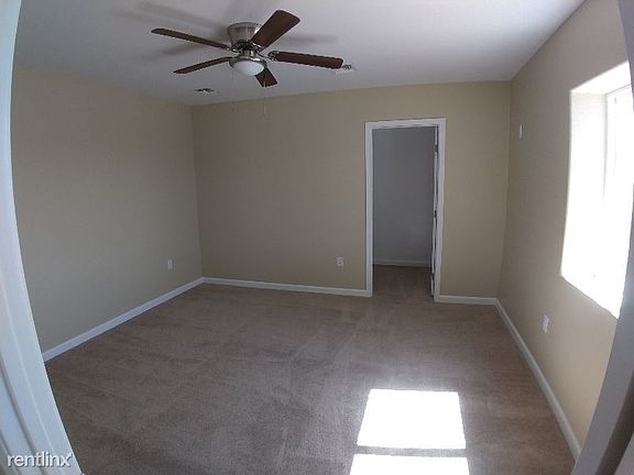 4th image of 5405 N La Canada Dr