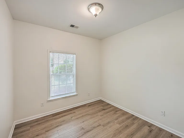 8518 Sentry Cir — Photo 24