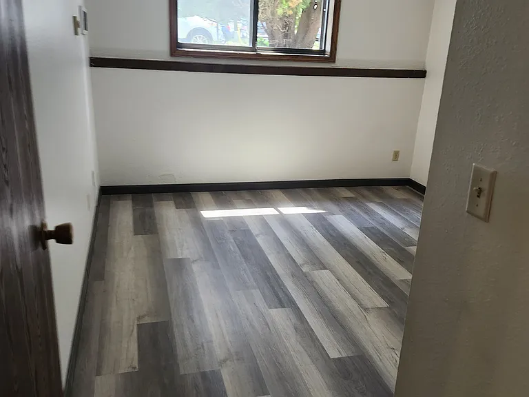 515 22nd Ave W #108 — Photo 8