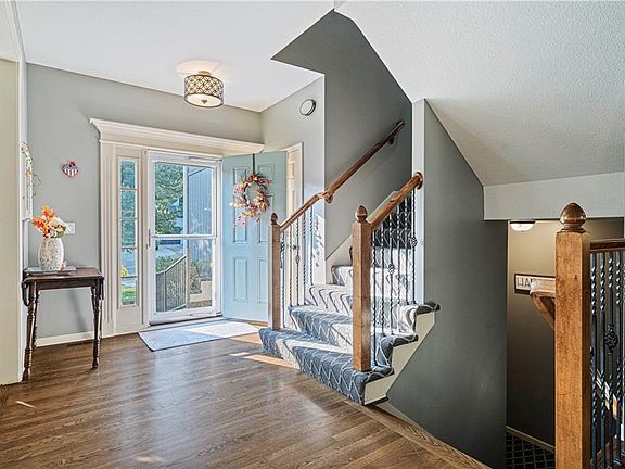 4th image of 4507 Silverheel St