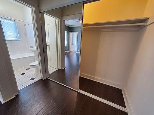 4th image of 1057 S New Hampshire Ave APT 7