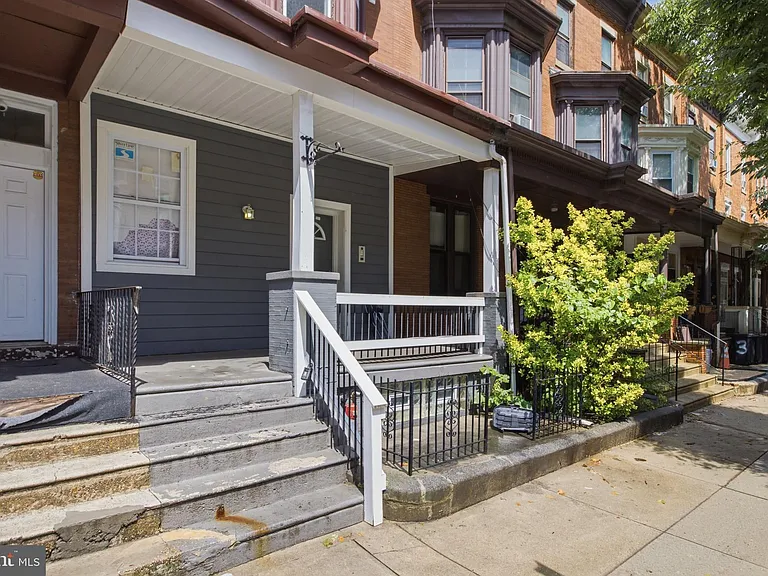 2238 N Park Ave #B — Photo 18