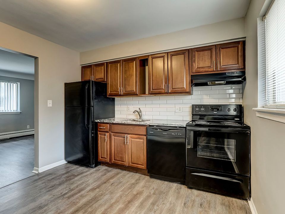 629 Maple Rd Apartment Rentals Clawson, MI Zillow