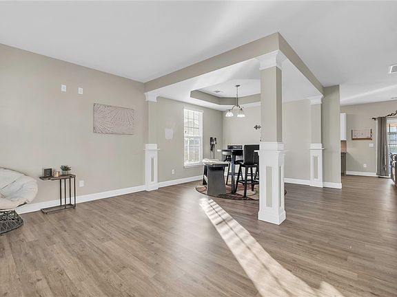 5th image of 16 Nut Leaf Ln
