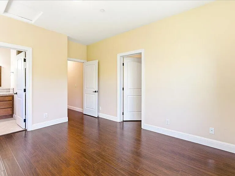 4698 Granada Way — Photo 29