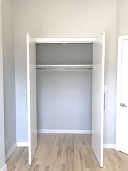 Rented by Realty 2000 Associates Ltd