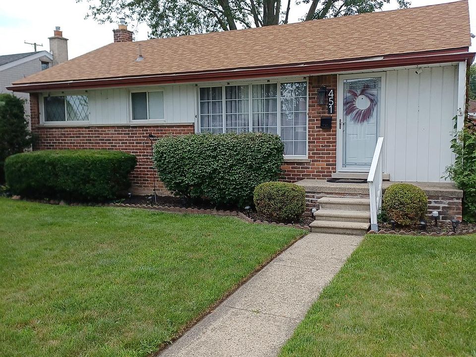 1st image of 451 Radcliff St