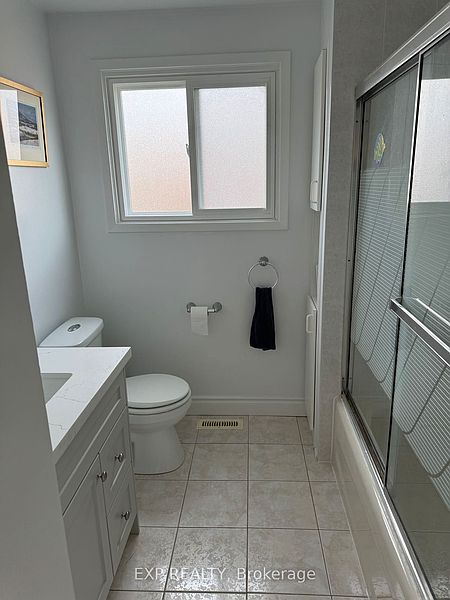 Toronto House for rent - 5 Bedrooms — photo 5