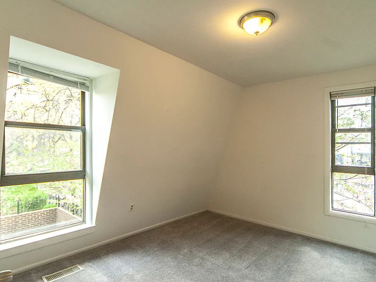 1346 S St NW — Photo 6
