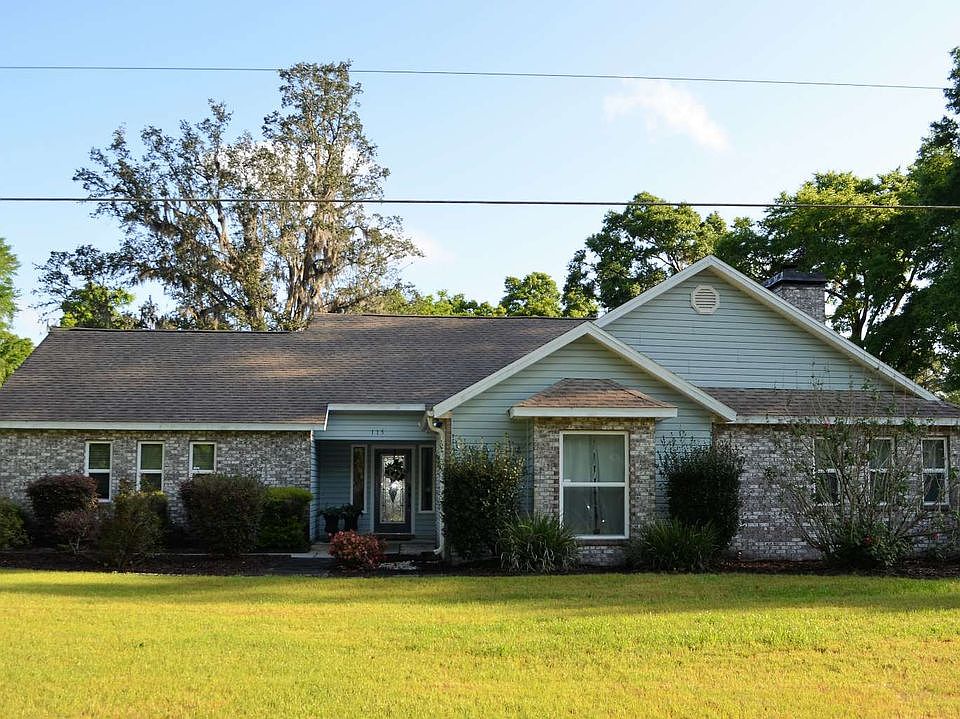 1st image of 115 NW Wiregrass Ct