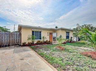 1226 N M St, Lake Worth, FL 33460