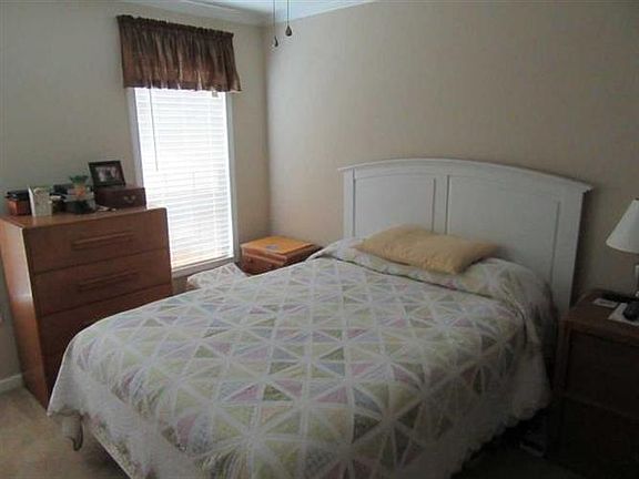 4th image of 282 Lamplighter Dr
