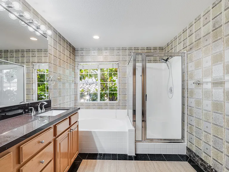 11761 Fricker Ave — Photo 27