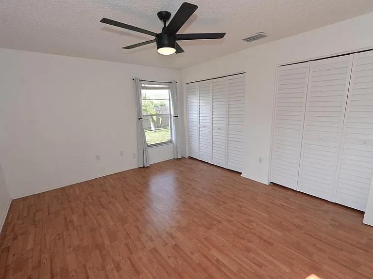 6524 Mauna Loa Blvd — Photo 10