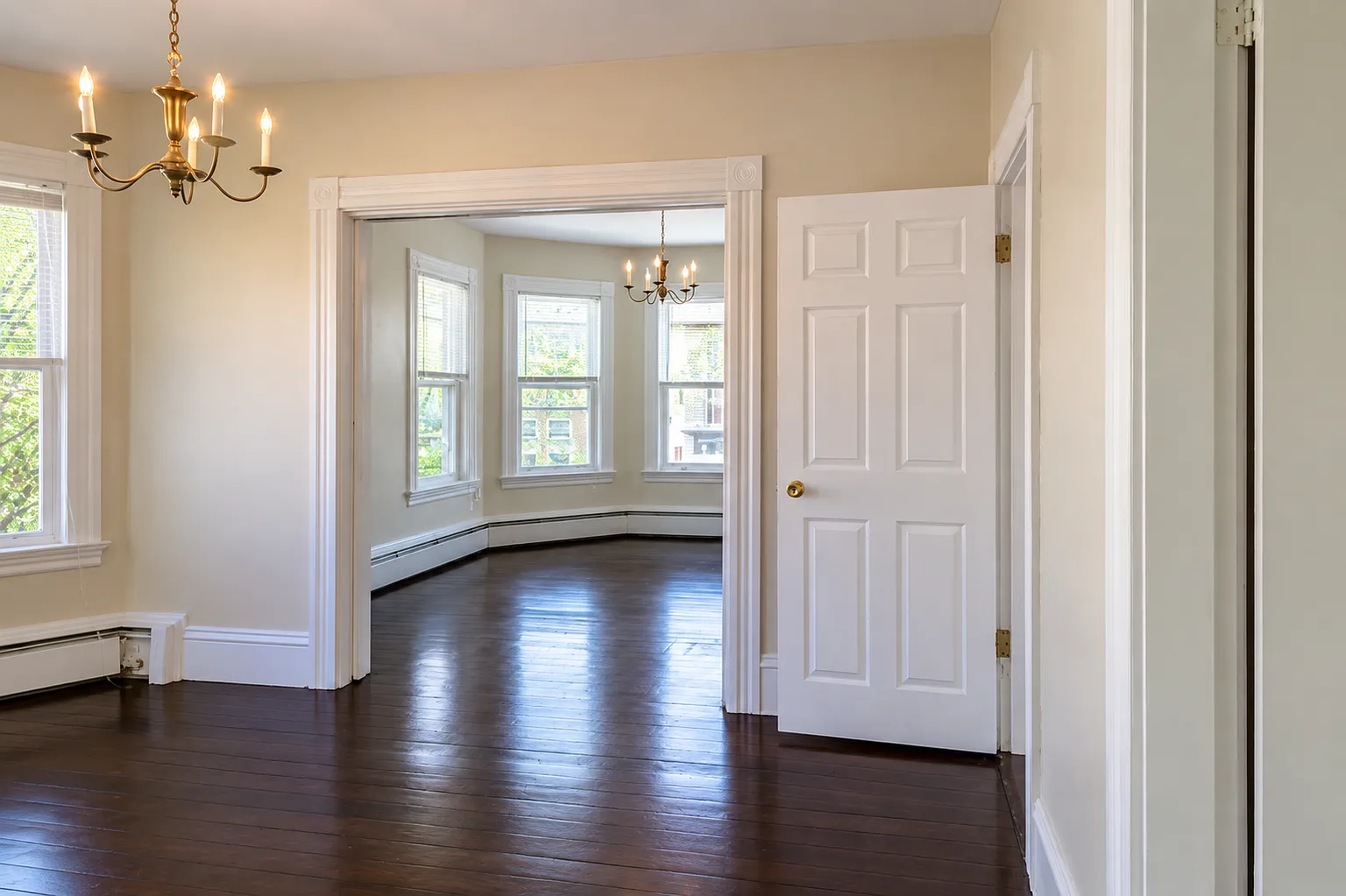 3 bed, 1400 sqft, $2,600 — Photo 4