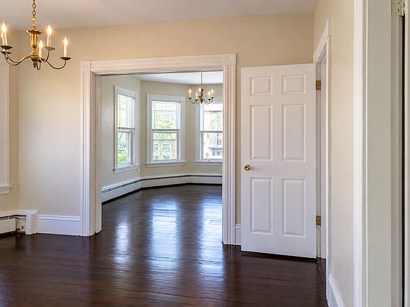 4th image of 271-273 Broadway #2