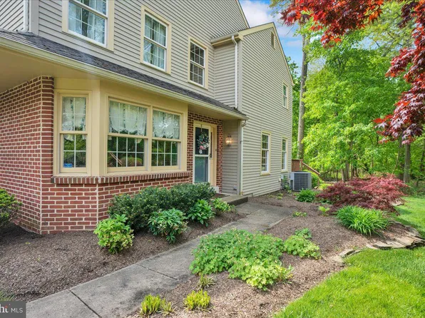 301 Bangor Ln, Lower Gwynedd, PA 19002