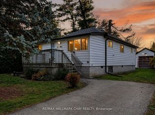 2036 Northern Ave, Innisfil, ON L9S 1Z4