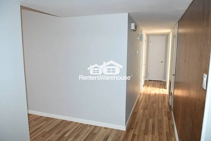 8420 E Edgemont Ave — Photo 8