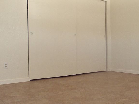 5th image of 1345 Navajo Dr APT F