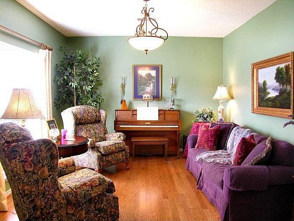 3rd image of 417 Fairway Meadows Dr